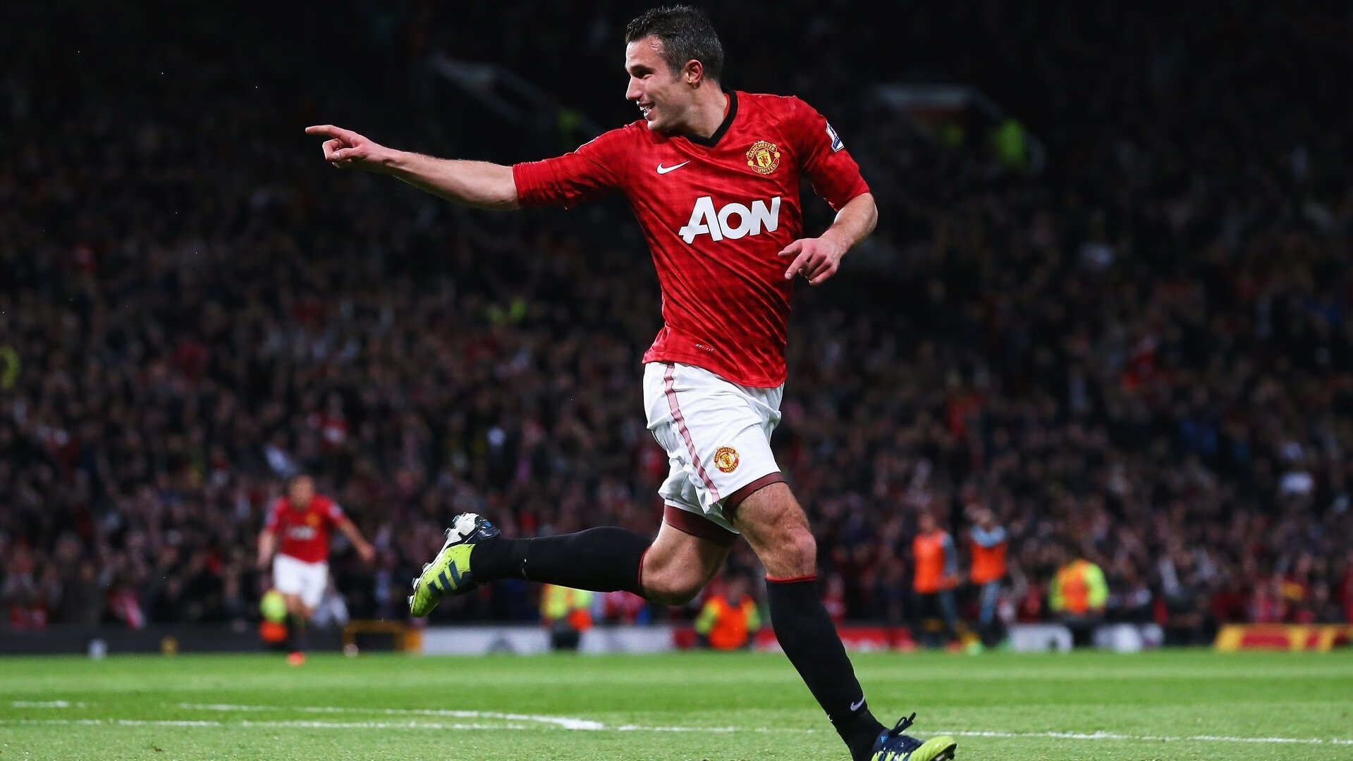 JIUYOU GAMING-足球赛事周边商品销售额创新高，产业链繁荣，足球 周边